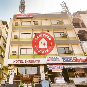 Hotel Oyo 72203 Shrinath 3*