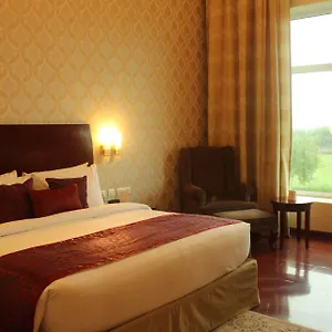 Ramada By Wyndham Jaisinghpura Hotel