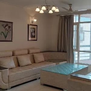 Sterling 2 Bhk Flat Opposite Park Jaipur