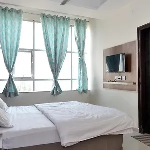 Hotel Ira Mansarovar