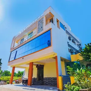 Homewood Near Airport Hotel 4*