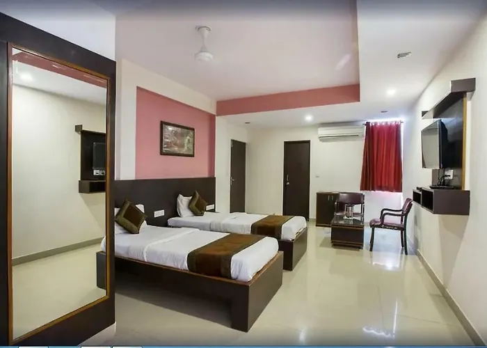 Hotel Lily Bay Inn Jaipur photo