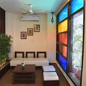 Royal Sunshine Bed & Breakfast 2*