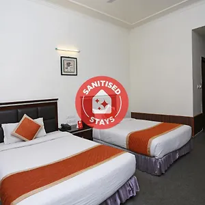 Capital O 2166 Hotel Kmahaveer Hotel