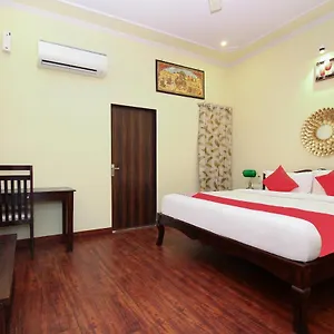 Hotel Oyo 17070 Vrindavan Jaipur
