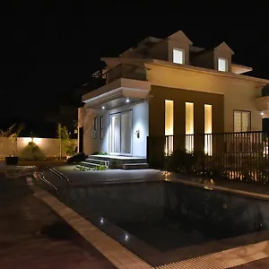 Villa Miami - Luxury With Theater & Pool *