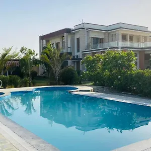 Farm stay Shakuntlam Farms 4bhk