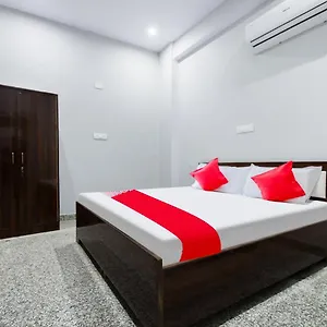 O Ganesham Hotel