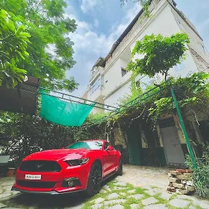 Guest house Bhoora House *