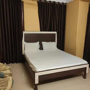 Hotel Oyo Sunshine Palace