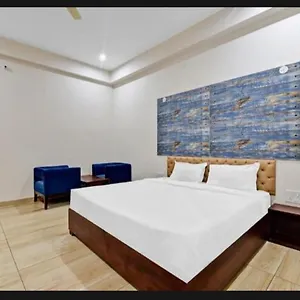 Amrapali 3*