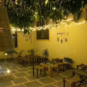 The Circle Era - An Aesthetic By Shivaneel Hospitality * Jaipur