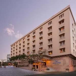 V Sarovar Portico Mi Road 자이푸르