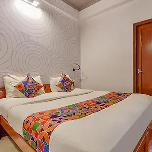 Fabexpress Shekhawati Palace Hotel Jaipur