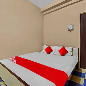 Hotel O Bombay 3*