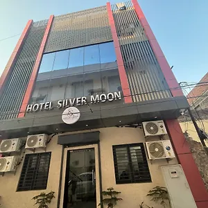 Silver Moon Hotel