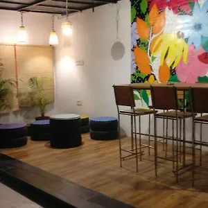 فيلة Saacha House *