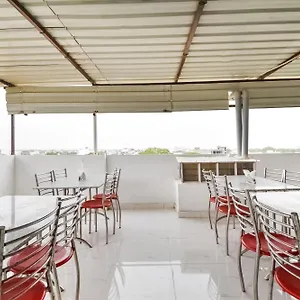 Hotel Collection O Shani Classic 4*