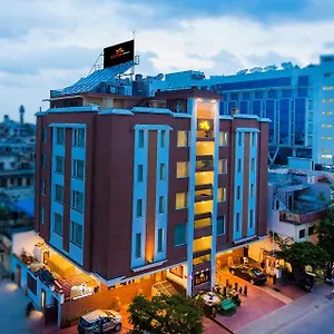 Kapish Smart-all Pure Veg Hotel 3*