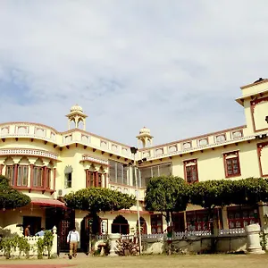 Oyo 15214 Mahal Rajwada Dźajpur