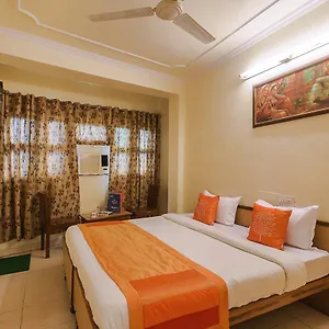 Hotel Paul Avenue 3*