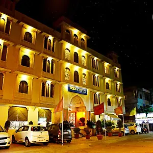 Hotel Castle Lalpura Mi Road