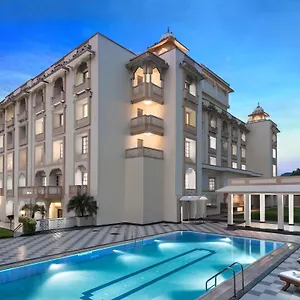Park Regis Hotel 4*
