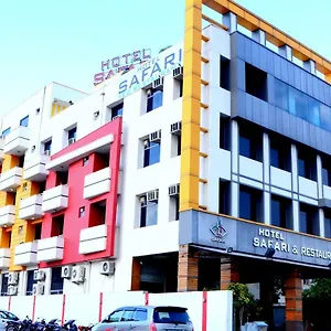 Hotel Safari 3*