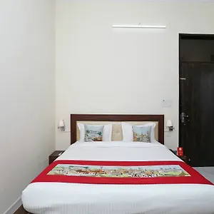 Hotel Oyo 10317 Mock Orange 2*