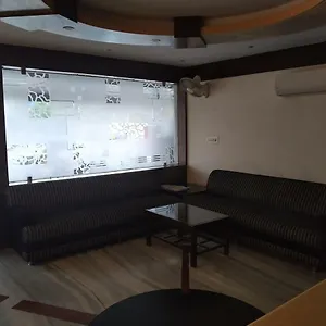 Rockland & Restaurant 2*