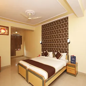 Gem Hotel 3*