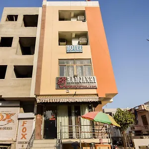 Oyo 67902 Shri Ram Janki Hotel 3*