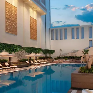 Marriott Hotel 5*