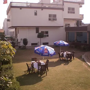 Hotel Classic 7 & Restaurant 3*